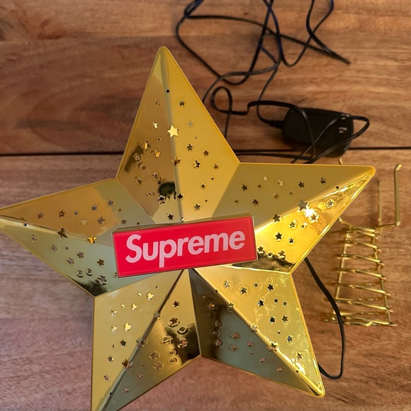 SUPREME GOLD TREE TOPPER - Picture 5 of 12